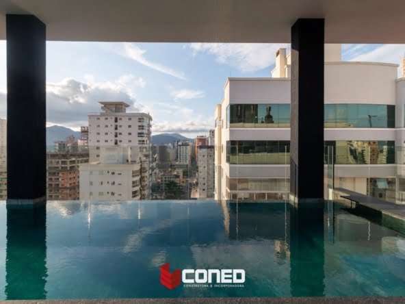 Royal Ontario Residence Mobiliado