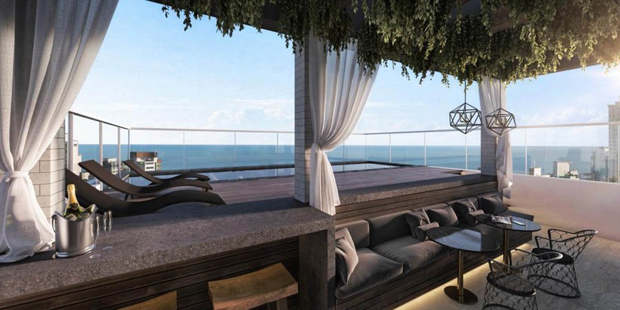 Hamptons Village Embraed